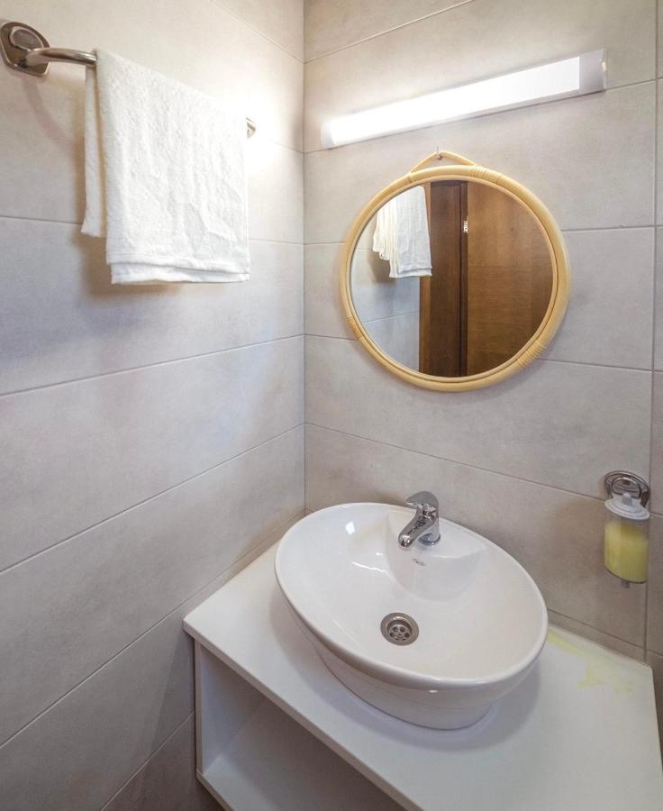 Zoe Pirot Apartment Exterior photo
