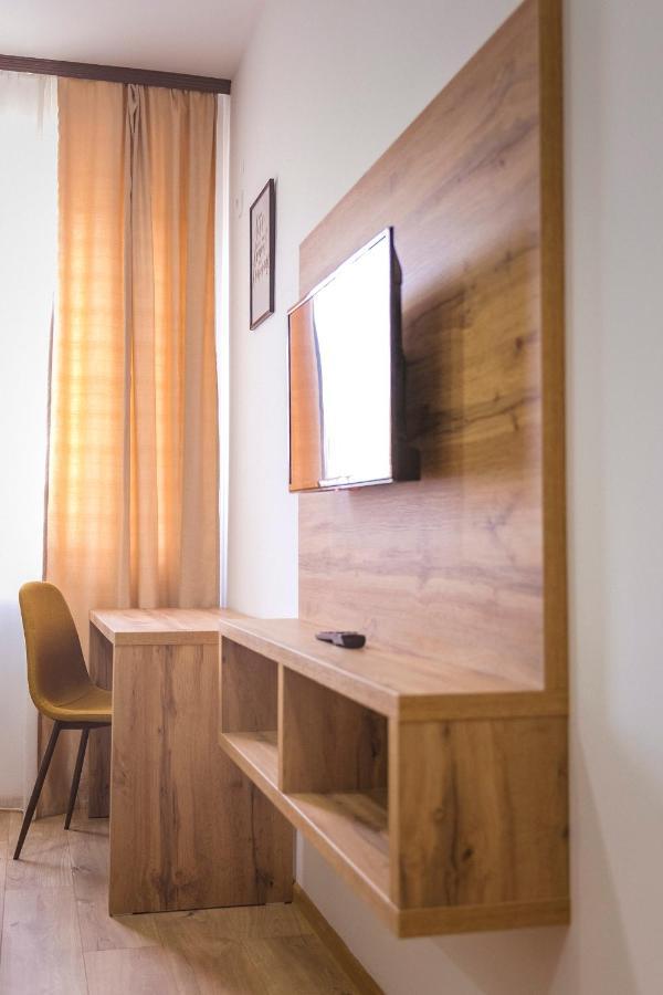 Zoe Pirot Apartment Exterior photo