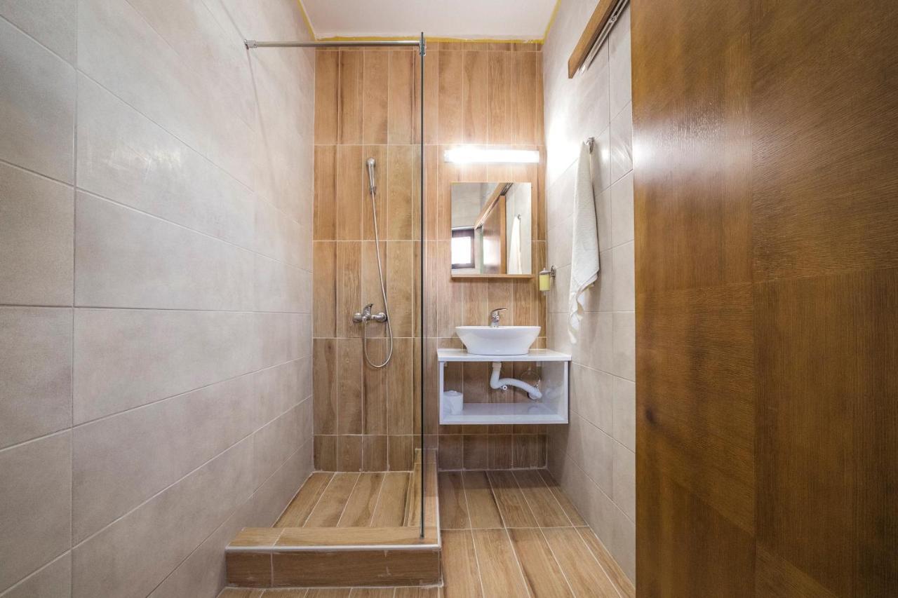 Zoe Pirot Apartment Exterior photo