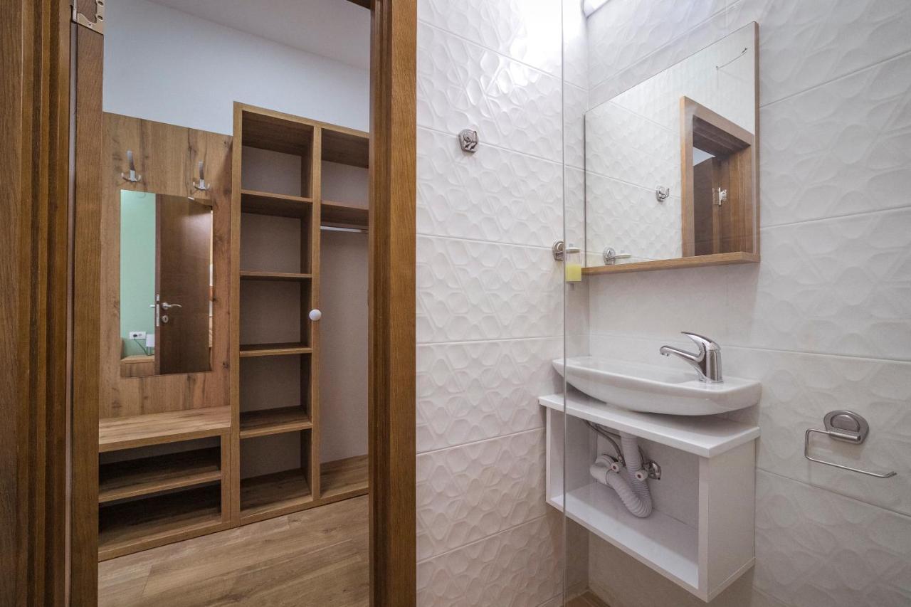 Zoe Pirot Apartment Exterior photo